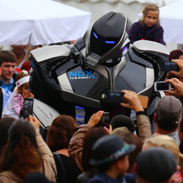 NOX Firmenveranstaltung NOX the Robot